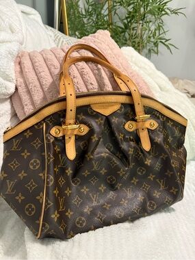 Louis Vuitton Monogram Tivoli GM – including DB, 🔐